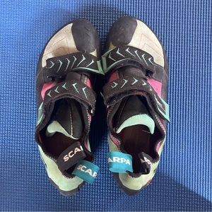 Scarpa Vapor-V Climbing Shoe Size 40.5 (W 8.5/9)